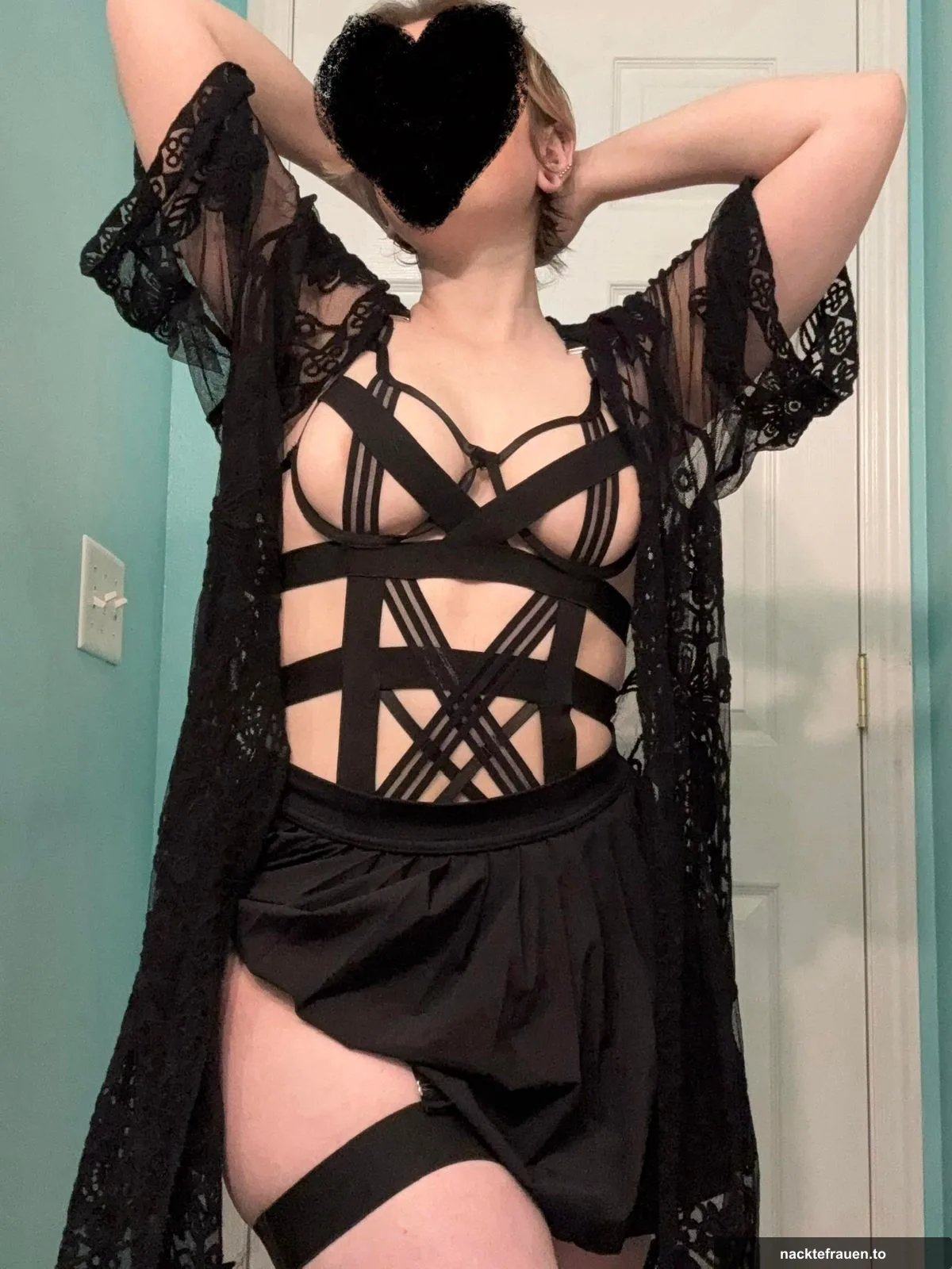 Frauen in Dessous